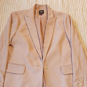 Pink Vince Camuto jacket/shorts suit combo size 12